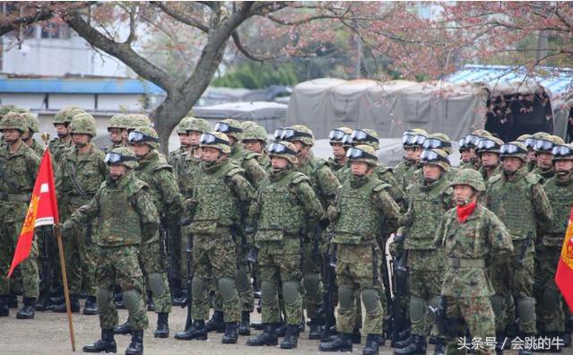 法國閱兵式的歷史、傳統(tǒng)與現(xiàn)代風采，法國閱兵式的歷史傳承與現(xiàn)代風采展示