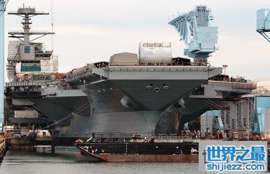 福特號航空母艦的尺寸與規(guī)模，揭示超級航母的巨大體積，福特號航空母艦，揭示超級航母的巨大體積與規(guī)模