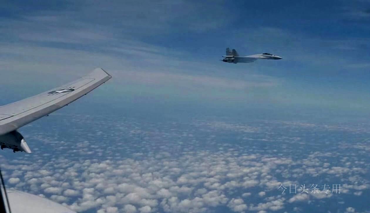 殲35空軍版亮相，引領(lǐng)新一代戰(zhàn)斗機(jī)技術(shù)的革新，殲35空軍版亮相，引領(lǐng)戰(zhàn)斗機(jī)技術(shù)革新風(fēng)潮