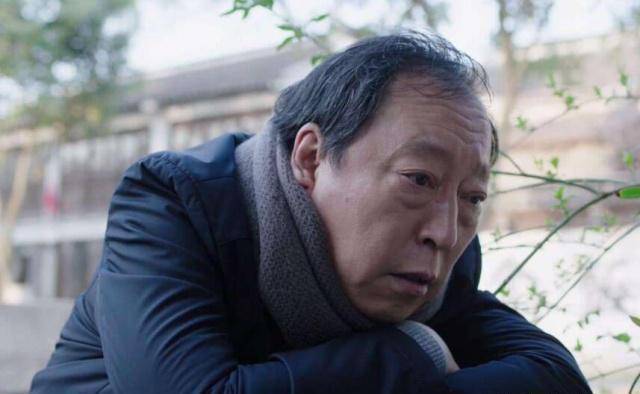 倪大紅一家三口，家庭幸福與公眾關(guān)注下的溫馨生活，倪大紅家庭三口之家的幸福溫馨生活，公眾關(guān)注下的幸福篇章