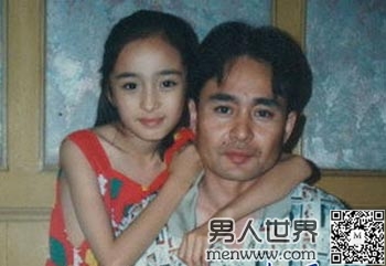 楊冪家庭資料簡(jiǎn)介，楊冪家庭簡(jiǎn)介