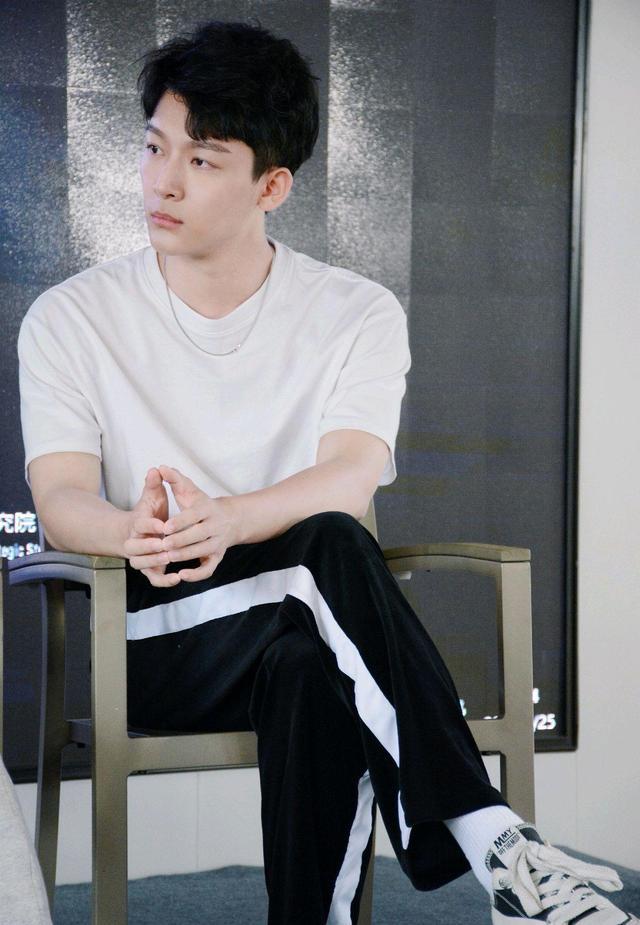 張晚意個(gè)人資料簡(jiǎn)介，張晚意個(gè)人簡(jiǎn)介