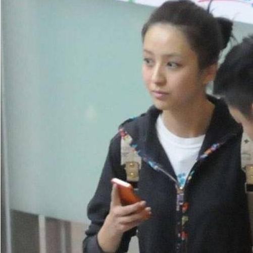 明星素顏不如路人？深度解析背后的真相，深度解析，明星素顏背后的真相，究竟真相如何？