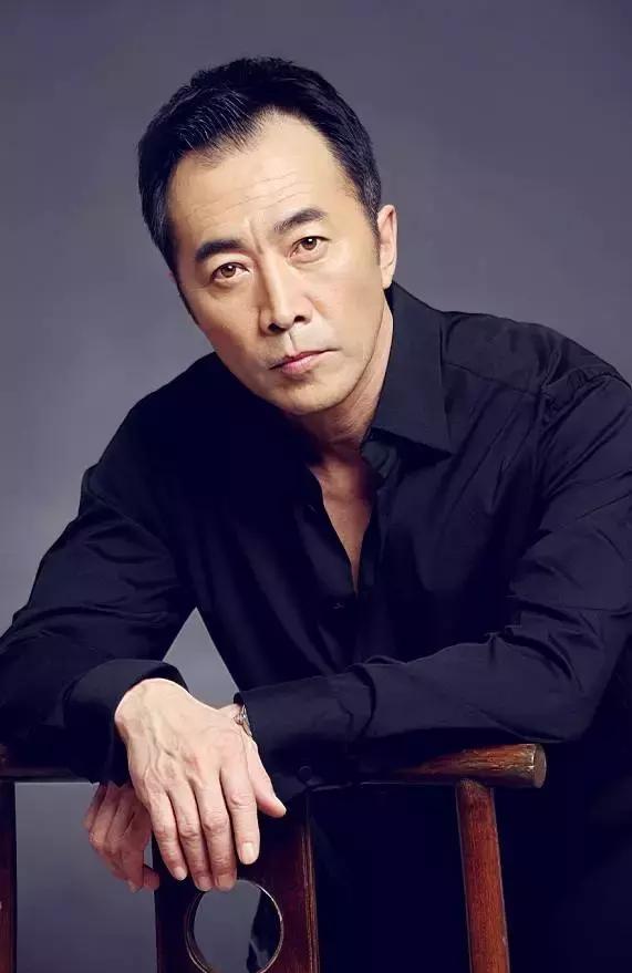 演員鄭曉寧，演藝之路的璀璨之星，演員鄭曉寧，演藝之路的閃耀之星