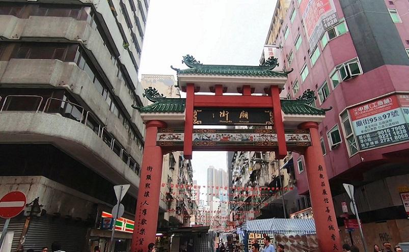 香港最厲害的十大人物，揭示傳奇人物背后的故事，香港傳奇人物揭秘，十大風(fēng)云人物背后的故事