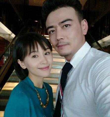 楊爍的現(xiàn)任妻子是誰(shuí)，深度解析與探討，楊爍現(xiàn)任妻子揭秘，深度解析與探討