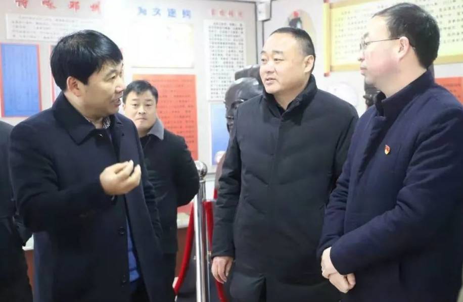 三肖王中王選一肖，揭秘背后的秘密與策略，揭秘三肖王中王選肖背后的秘密與策略