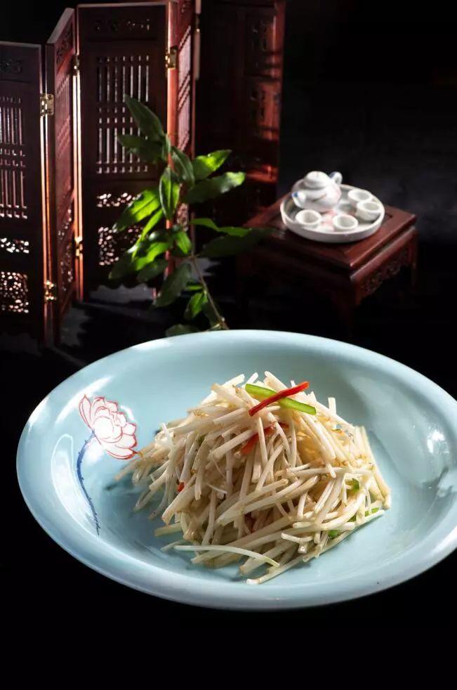 揭秘白小姐一碼一肖與劉伯溫傳奇故事的背后，揭秘白小姐一碼一肖與劉伯溫傳奇故事真相